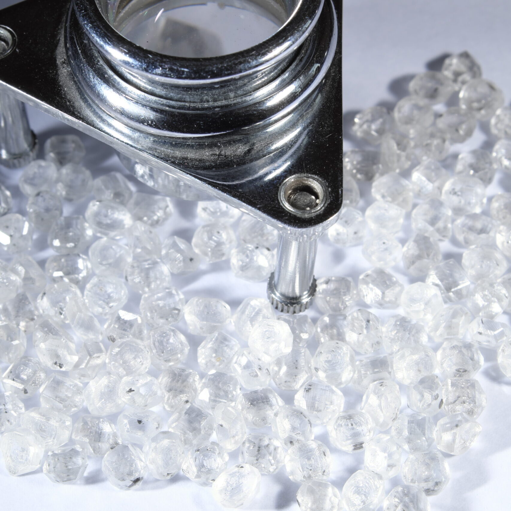 SinoDiam VS–VVS Grade A HPHT Lab-Grown Rough Diamond