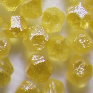 Surface-Etched Diamond (325/400 Mesh & Coarser) – Pit-Like Surface for Low-Noise Tool Processing